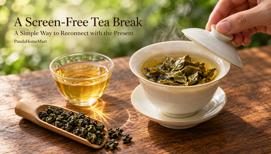 A Screen-Free Tea Break: A Simple Way to Reconnect with the Present